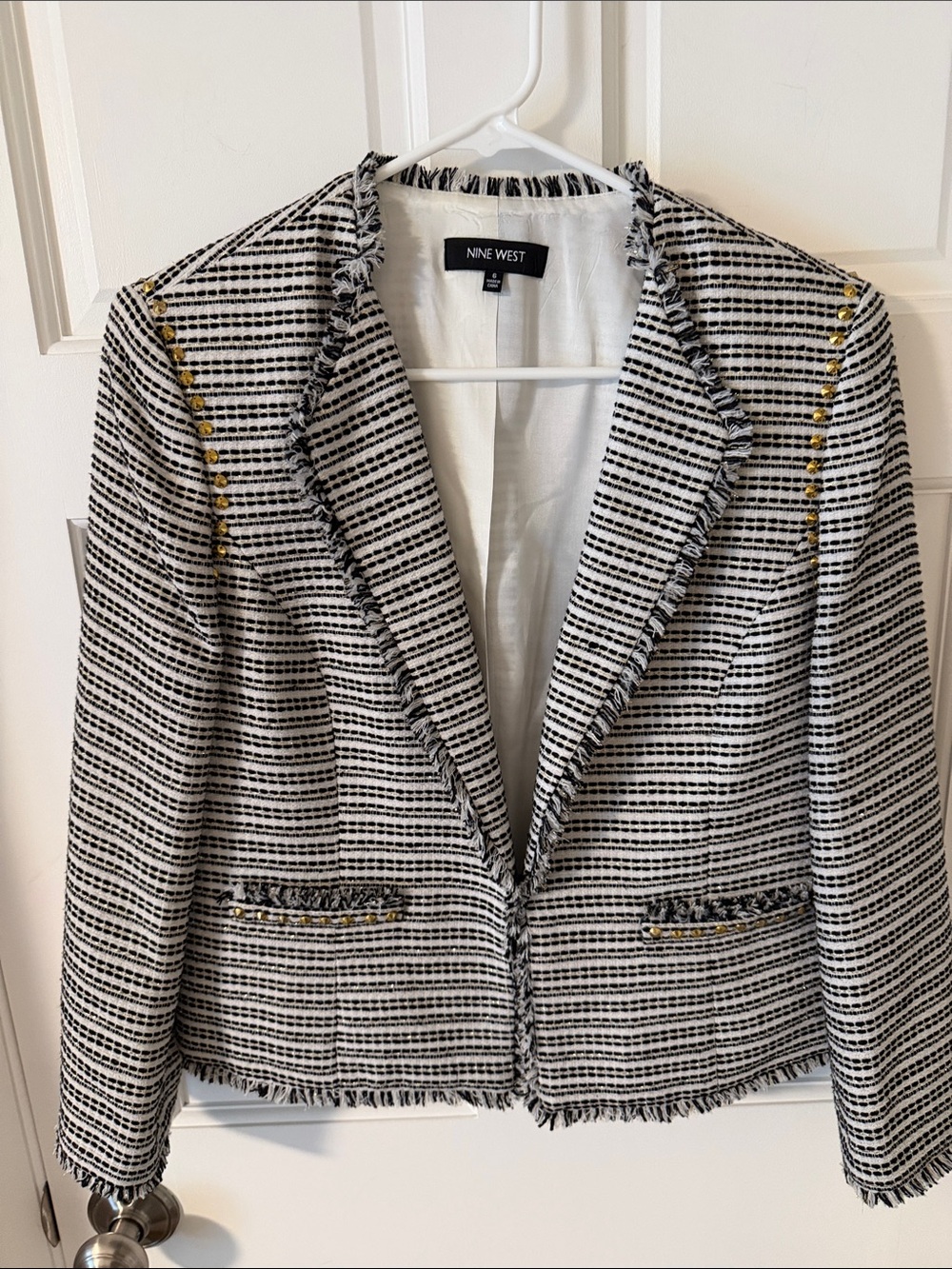 Nine West Black & White Tweed Frayed Edge
Studded Blazer Jacket Size 6